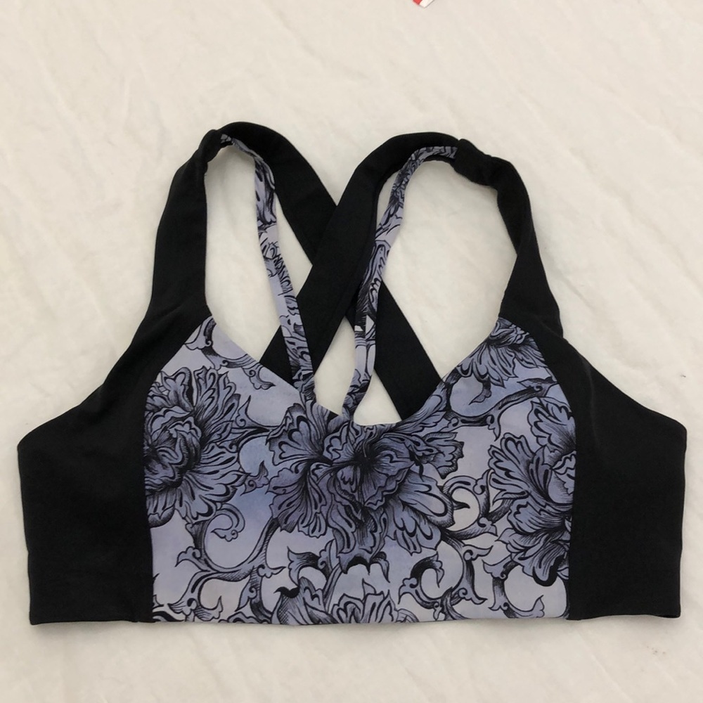 Lululemon energy bra
